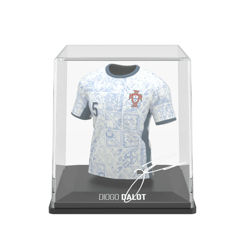 Load image into Gallery viewer, Diogo Dalot - FanCollex
