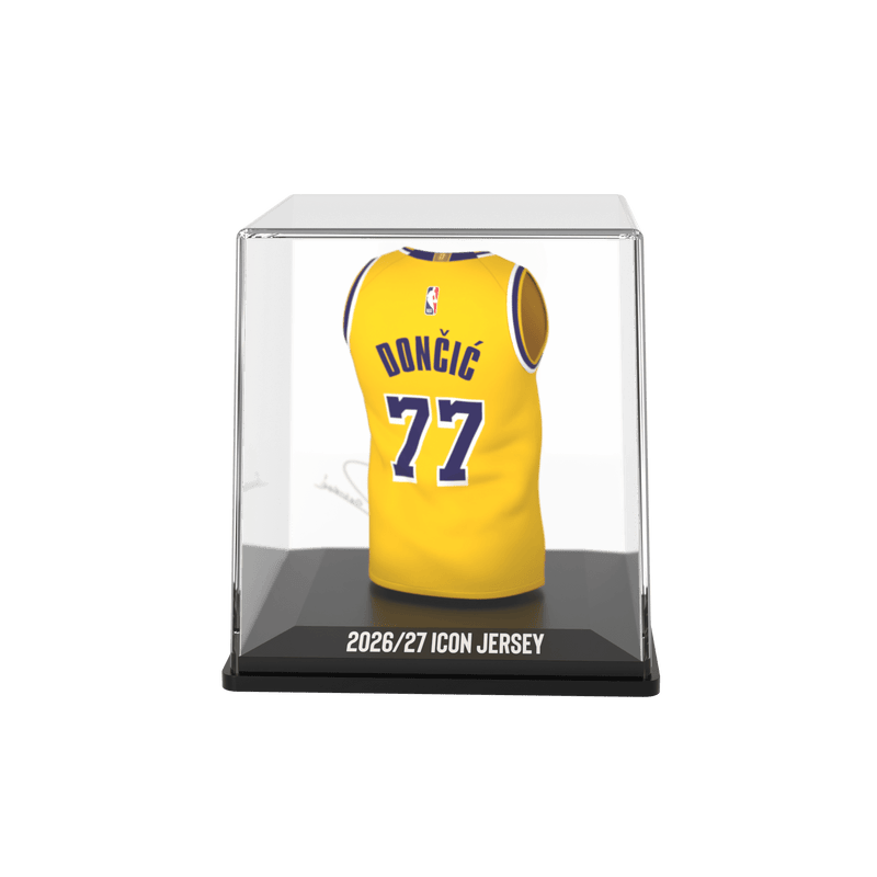 ギャラリービューアに画像をロードする, Luka Doncic #77 - FanCollex
